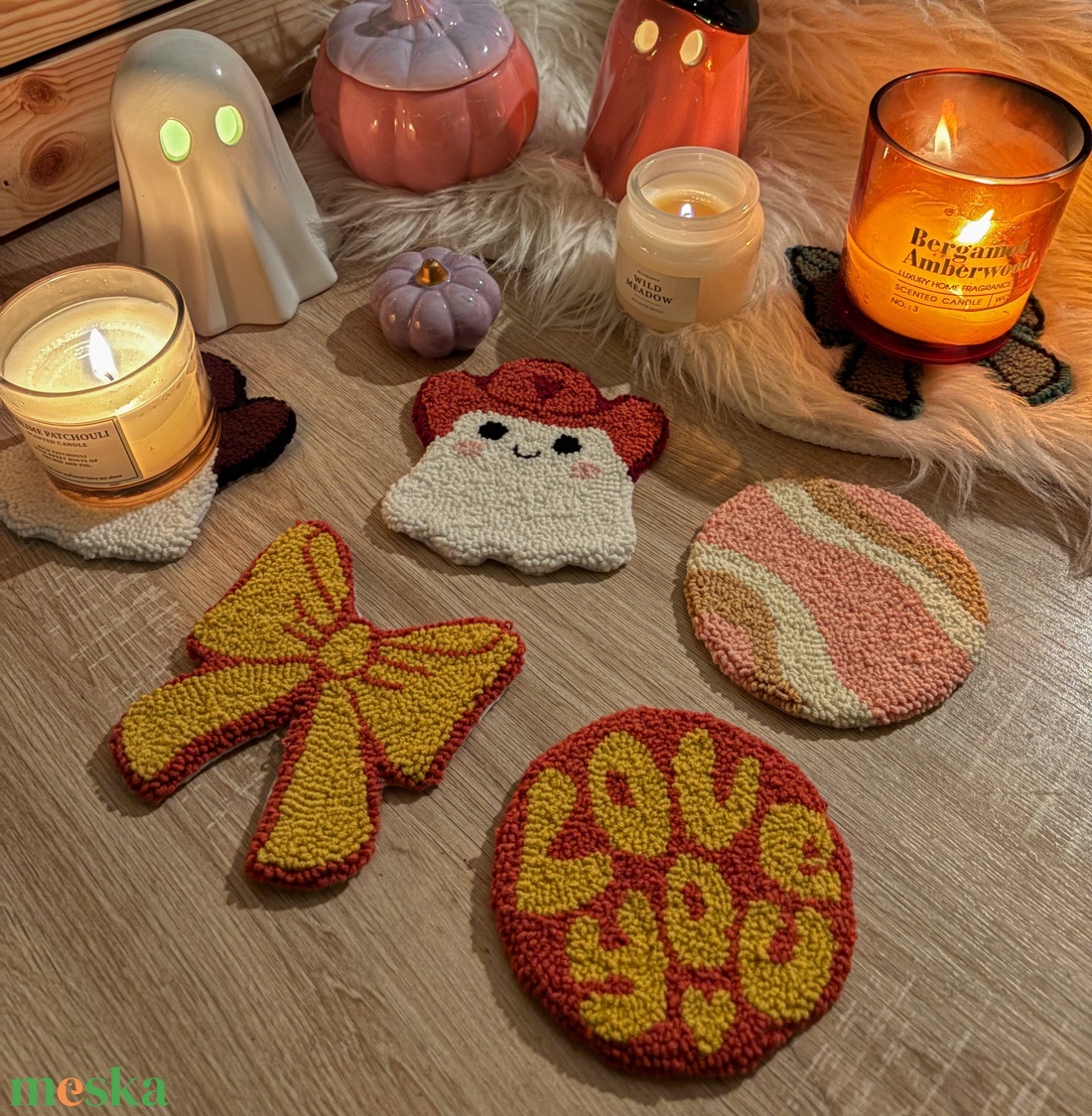 Hímzett poháralátét, 4 db-os szett (kör alakú, �love you, szellem, masni) - otthon & életmód - dekoráció - dísztárgy - Meska.hu