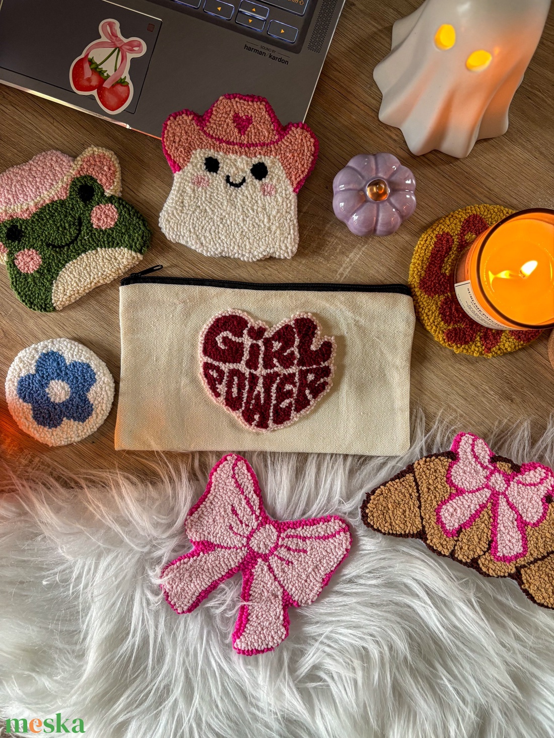 Hímzett tolltartó, girl power - otthon & életmód - papír, írószer - tolltartó & ceruzatekercs - Meska.hu