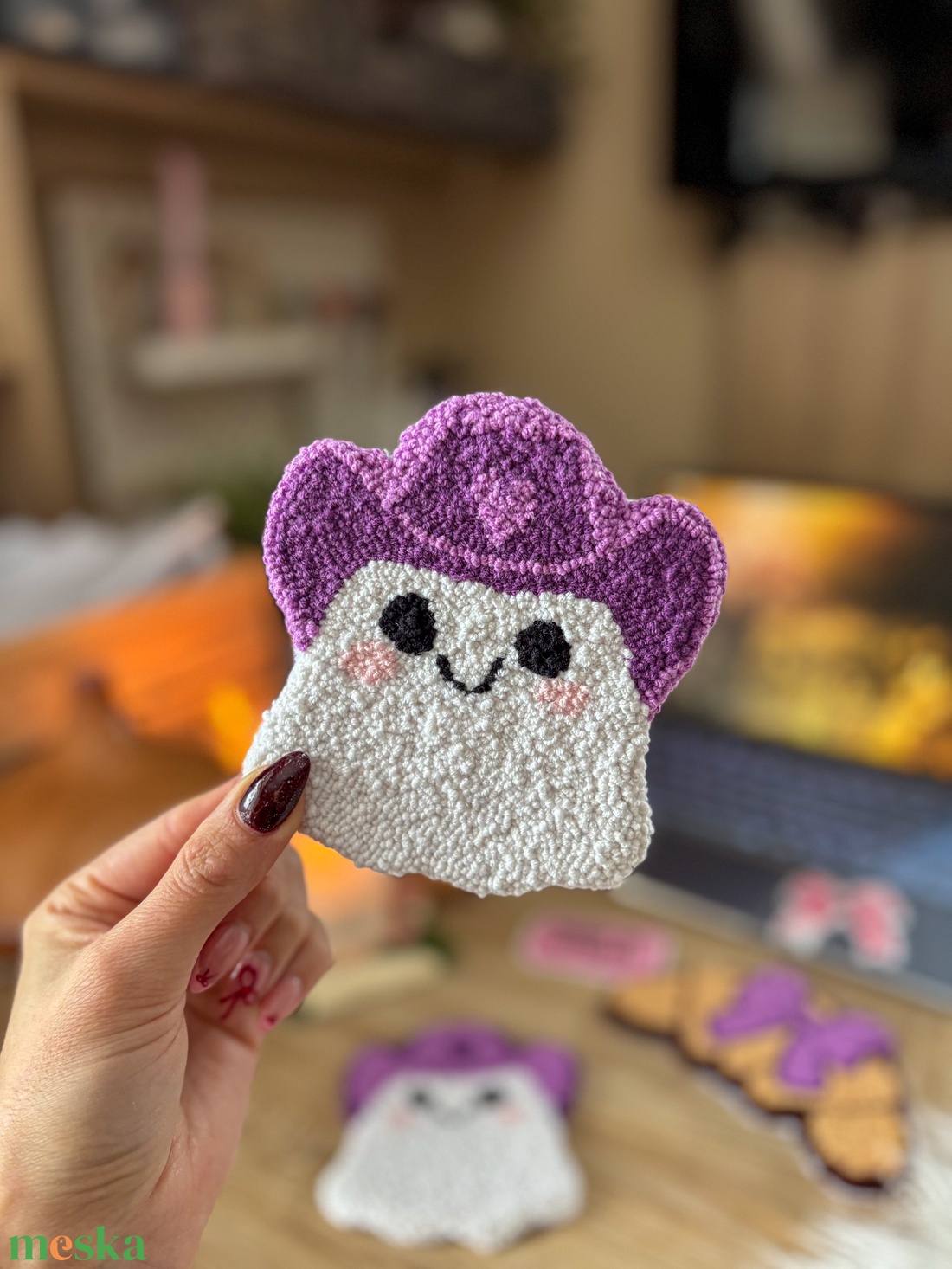 hímzett poháralátét, lila szellem cowboy kalapban - otthon & életmód - dekoráció - asztal és polc dekoráció - asztaldísz - Meska.hu