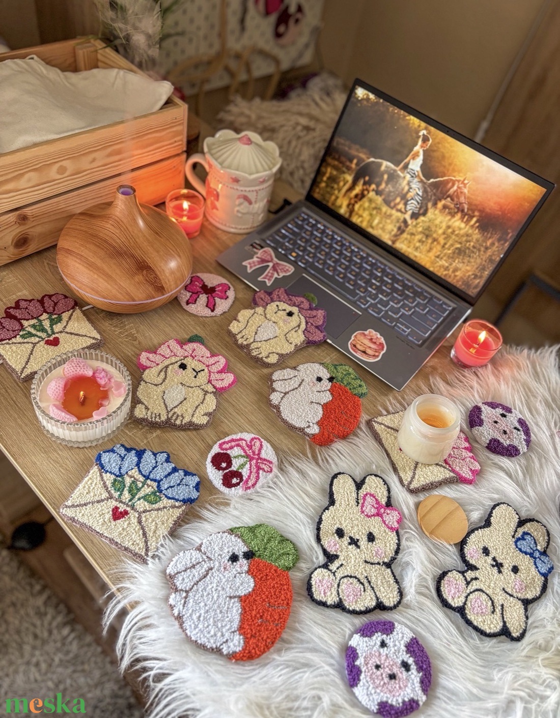 hímzett poháralátét, répás nyuszi - otthon & életmód - konyhafelszerelés, tálalás - tálalás - tányér- és poháralátét - Meska.hu