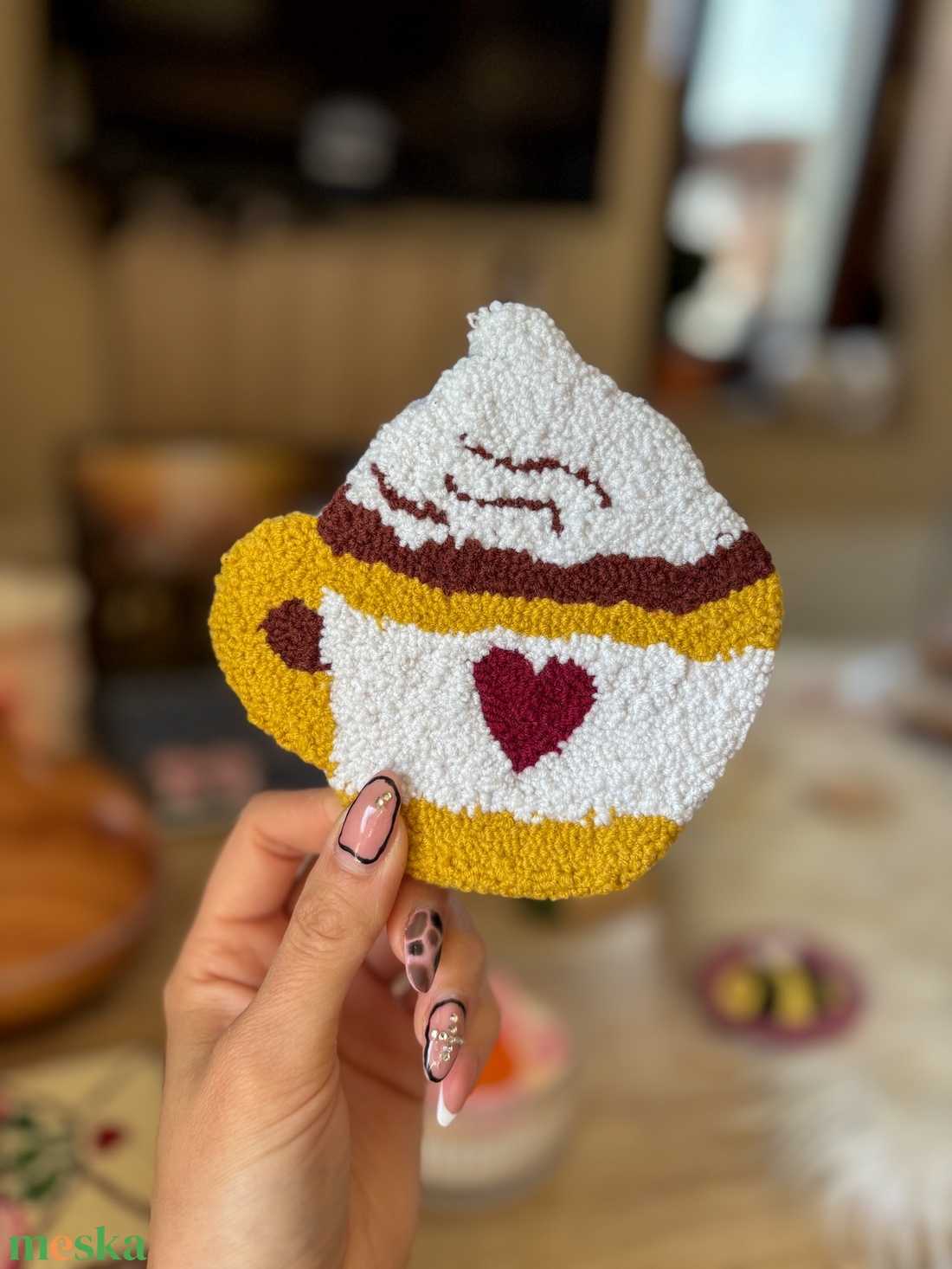 hímzett poháralátét, sárga kávés bögre - otthon & életmód - konyhafelszerelés, tálalás - tálalás - tányér- és poháralátét - Meska.hu