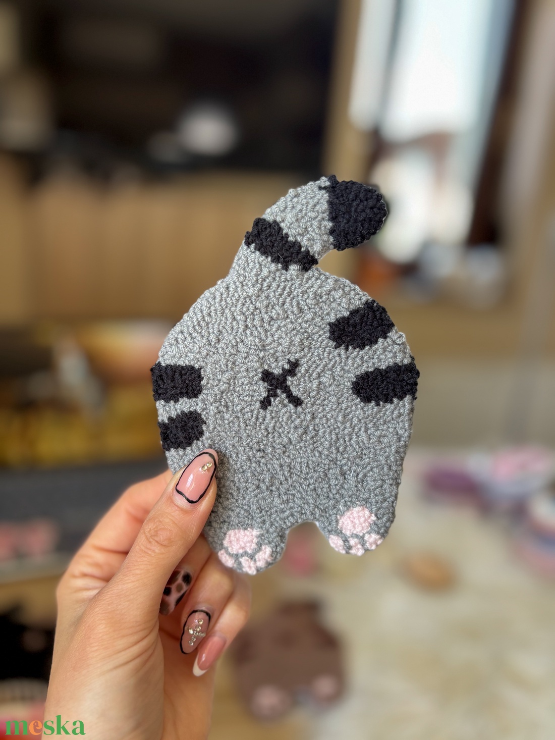 hímzett poháralátét, szürke cica popó - otthon & életmód - dekoráció - asztal és polc dekoráció - asztaldísz - Meska.hu