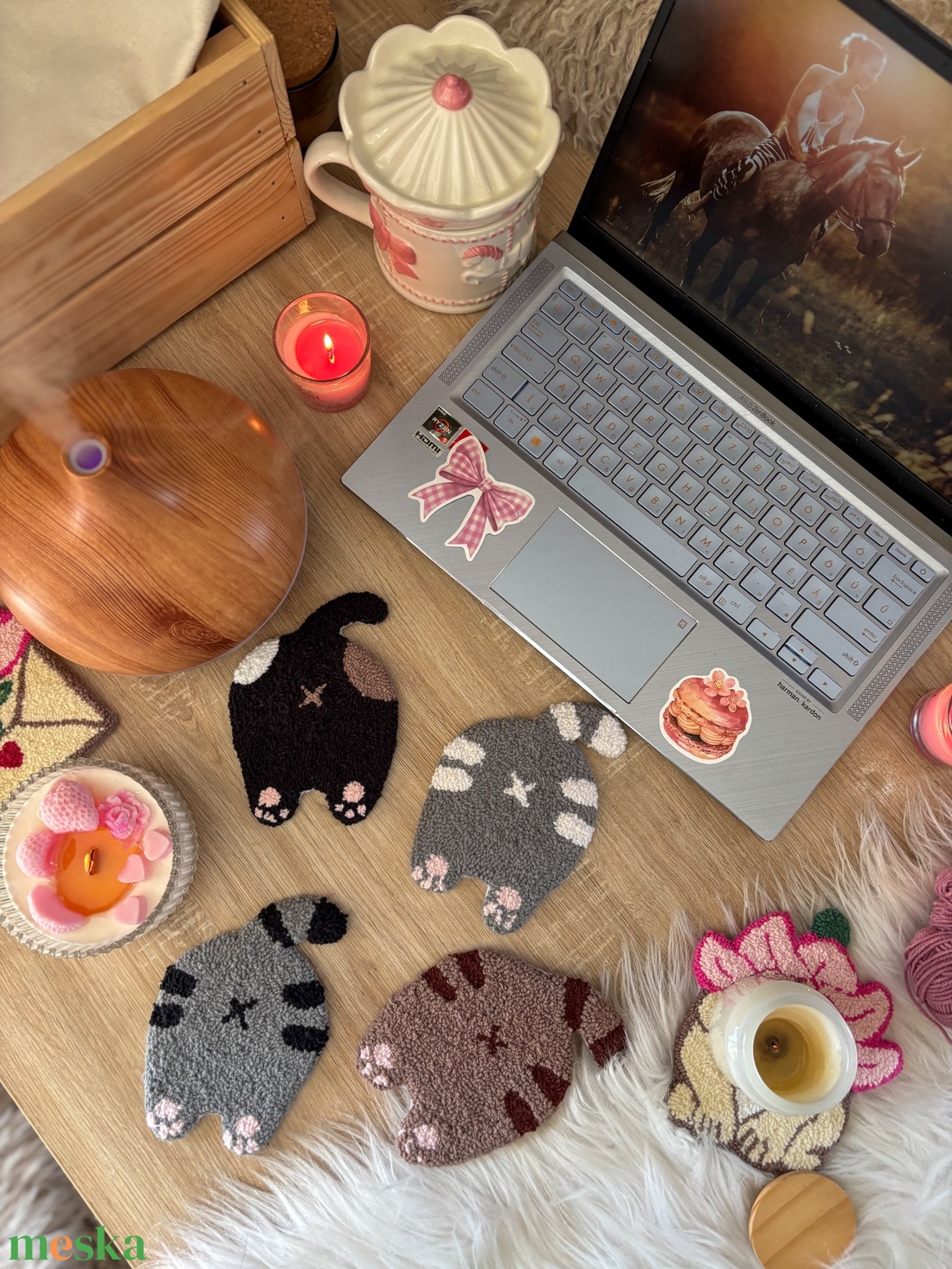 hímzett poháralátét, szürke cica popó - otthon & életmód - dekoráció - asztal és polc dekoráció - asztaldísz - Meska.hu