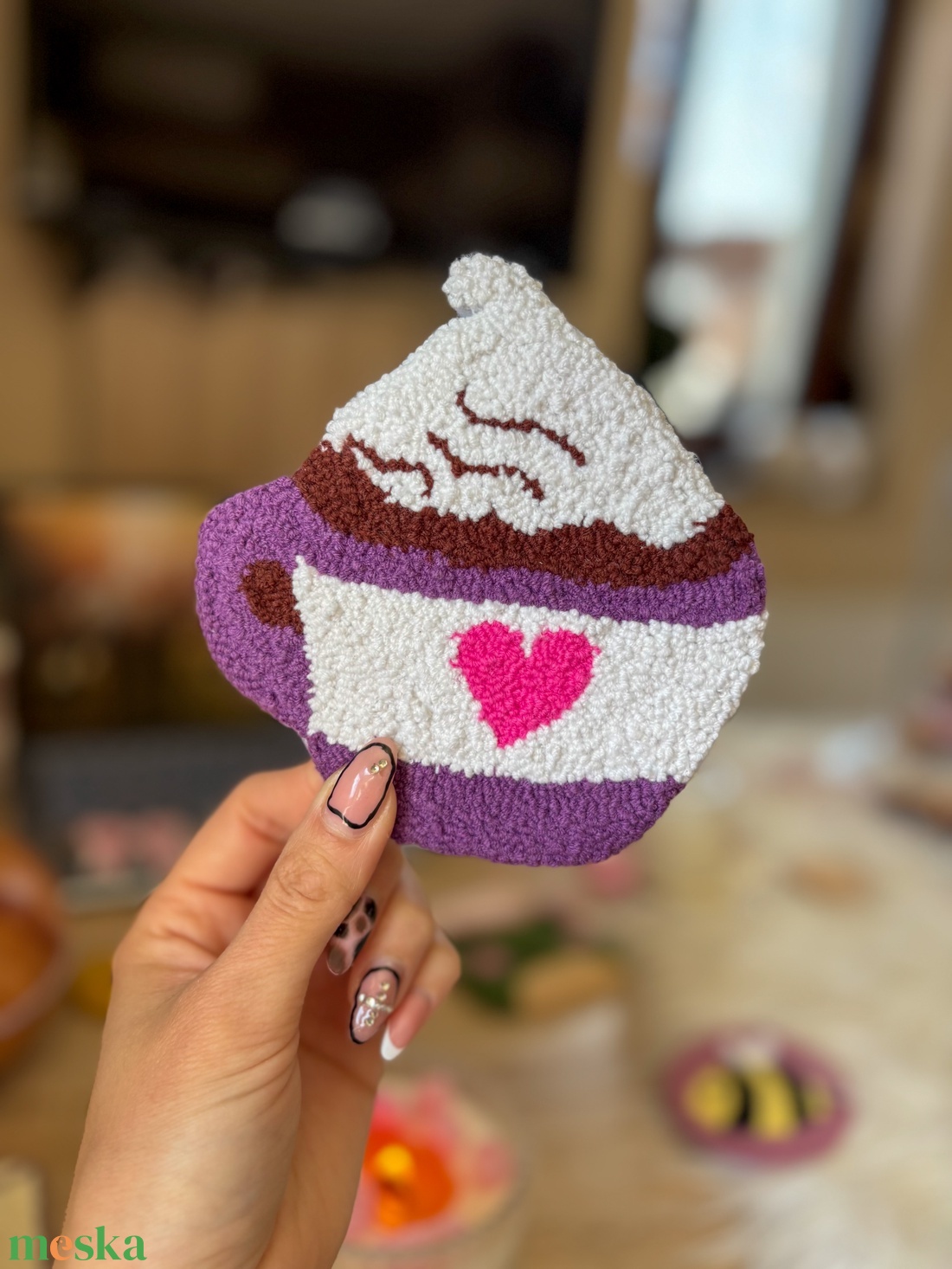 hímzett poháralátét, lila kávés bögre - otthon & életmód - konyhafelszerelés, tálalás - tálalás - tányér- és poháralátét - Meska.hu