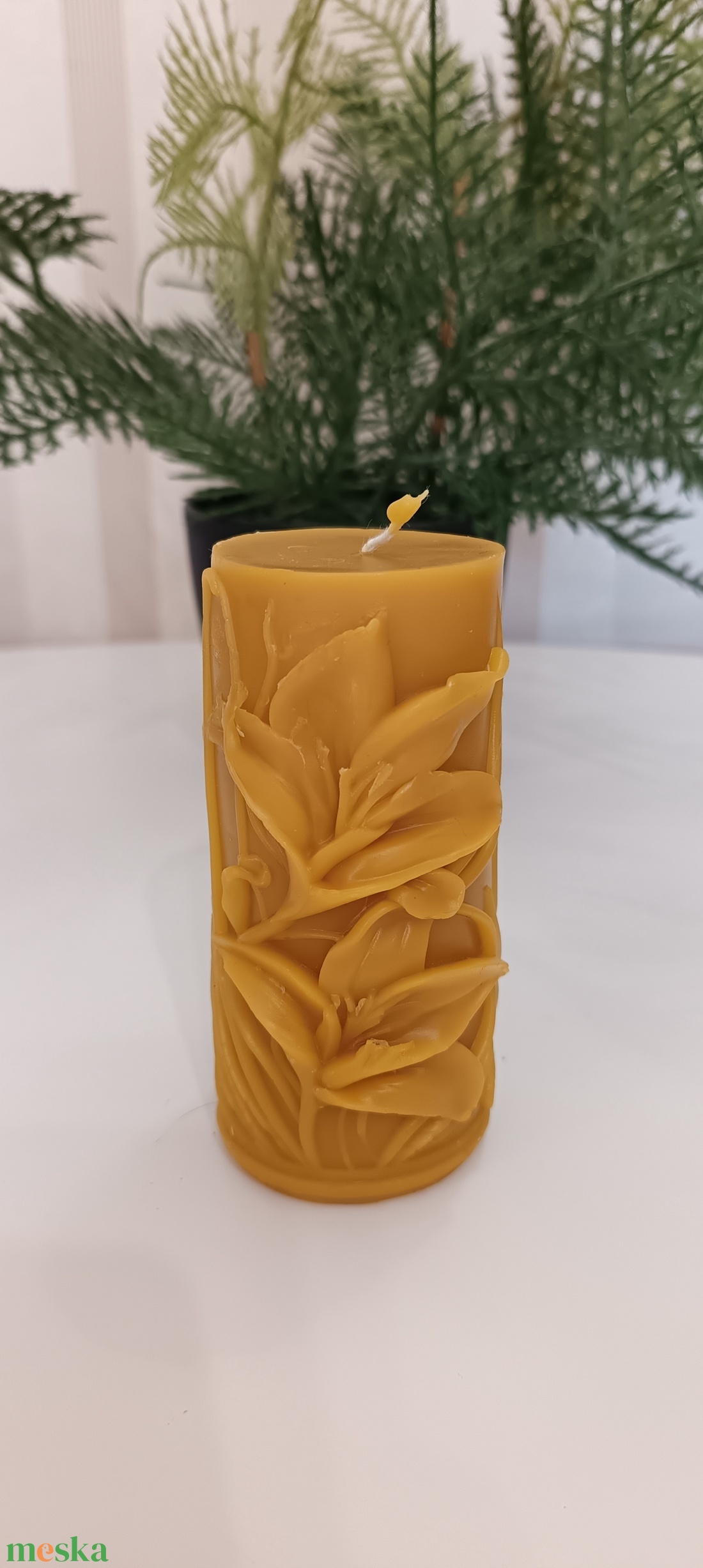 Liliom ihlette méhviasz gyertya � természetes díszgyertya - otthon & életmód - gyertya, illat, aroma - gyertya - Meska.hu