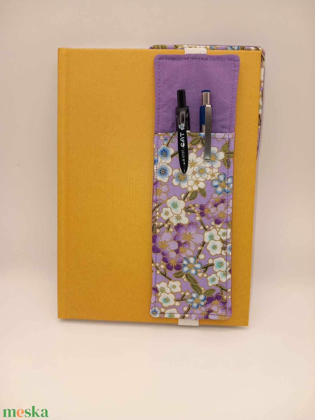 Tolltartó - otthon & életmód - papír, írószer - tolltartó & ceruzatekercs - Meska.hu