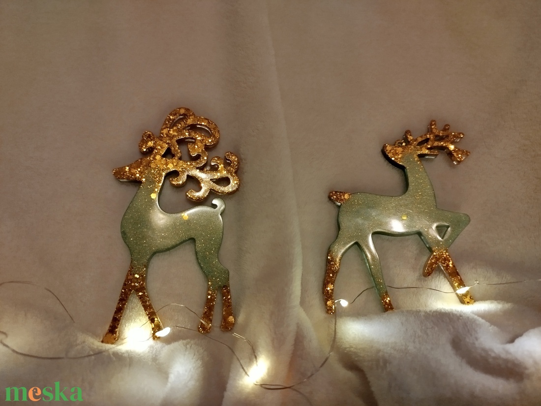 Szarvas karácsonyfadíszek epoxy gyantából  - karácsony - karácsonyi lakásdekoráció - karácsonyfadíszek - Meska.hu