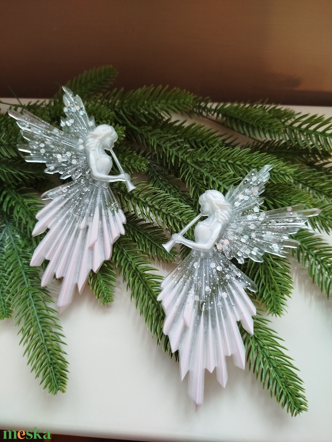 Karácsonyi angyaldísz epoxy gyantából  - karácsony - karácsonyi lakásdekoráció - karácsonyfadíszek - Meska.hu