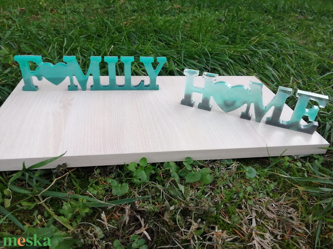 Valentin-napi felirat epoxy gyantából  - otthon & életmód - dekoráció - dekoratív figurák és szobrok - Meska.hu