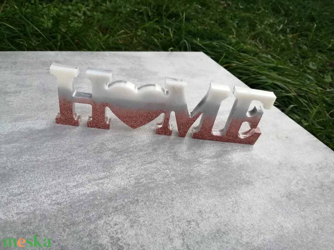 Valentin-napi felirat epoxy gyantából  - otthon & életmód - dekoráció - dekoratív figurák és szobrok - Meska.hu