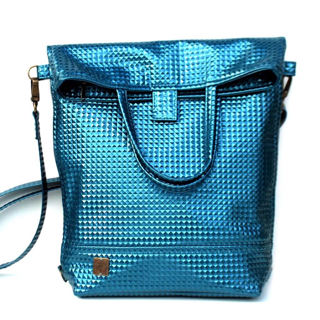 SuziartBag Kék fényes kockás 2in1 hátizsák - táska & tok - kézitáska & válltáska - válltáska - Meska.hu SuziartBag Kék fényes kockás 2in1 hátizsák - táska & tok - kézitáska & válltáska - válltáska - Meska.hu