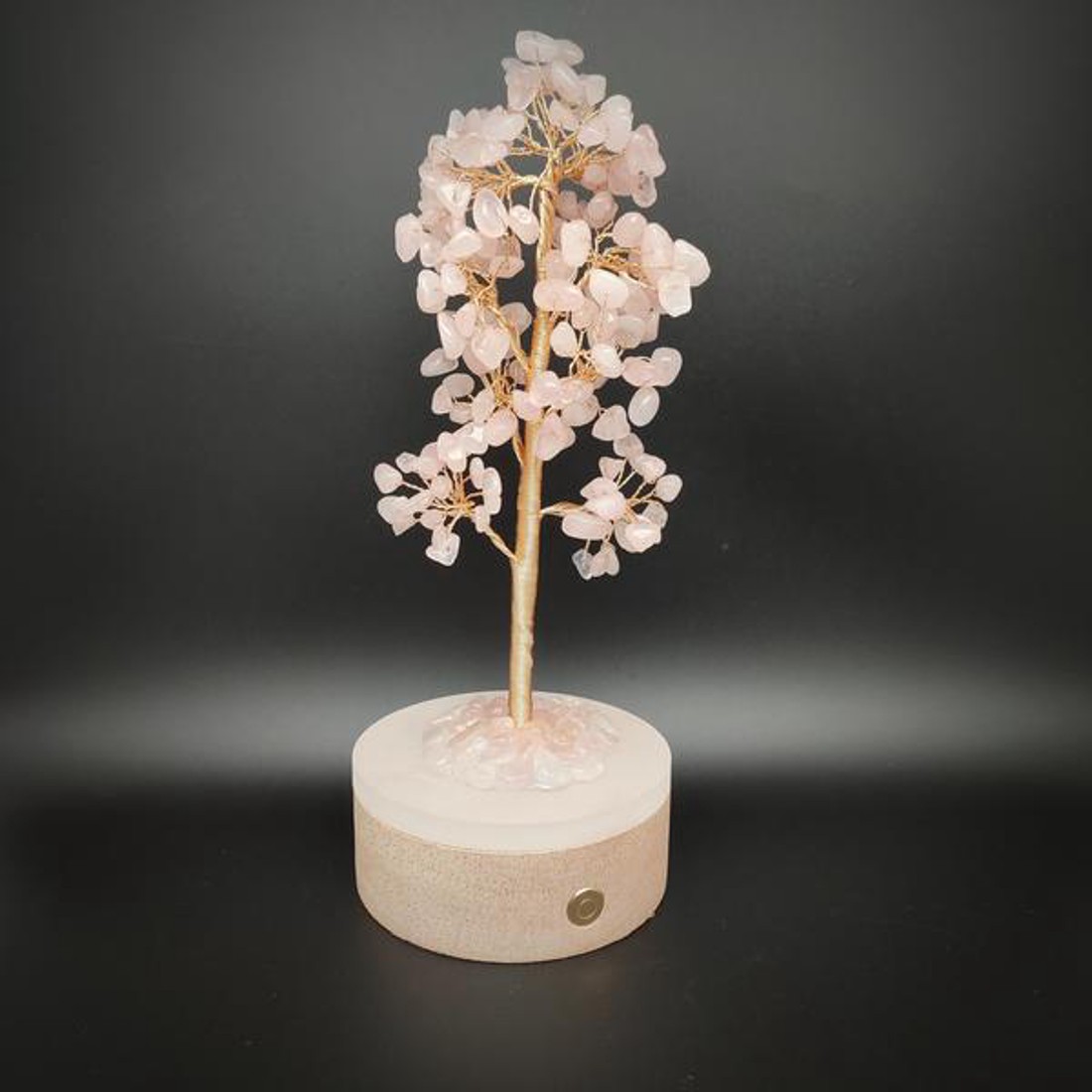 Fa lámpa Rózsakvarc elemes 20cm - otthon & életmód - dekoráció - asztal és polc dekoráció - gyöngyfa, ásványfa - Meska.hu Fa lámpa Rózsakvarc elemes 20cm - otthon & életmód - dekoráció - asztal és polc dekoráció - gyöngyfa, ásványfa - Meska.hu