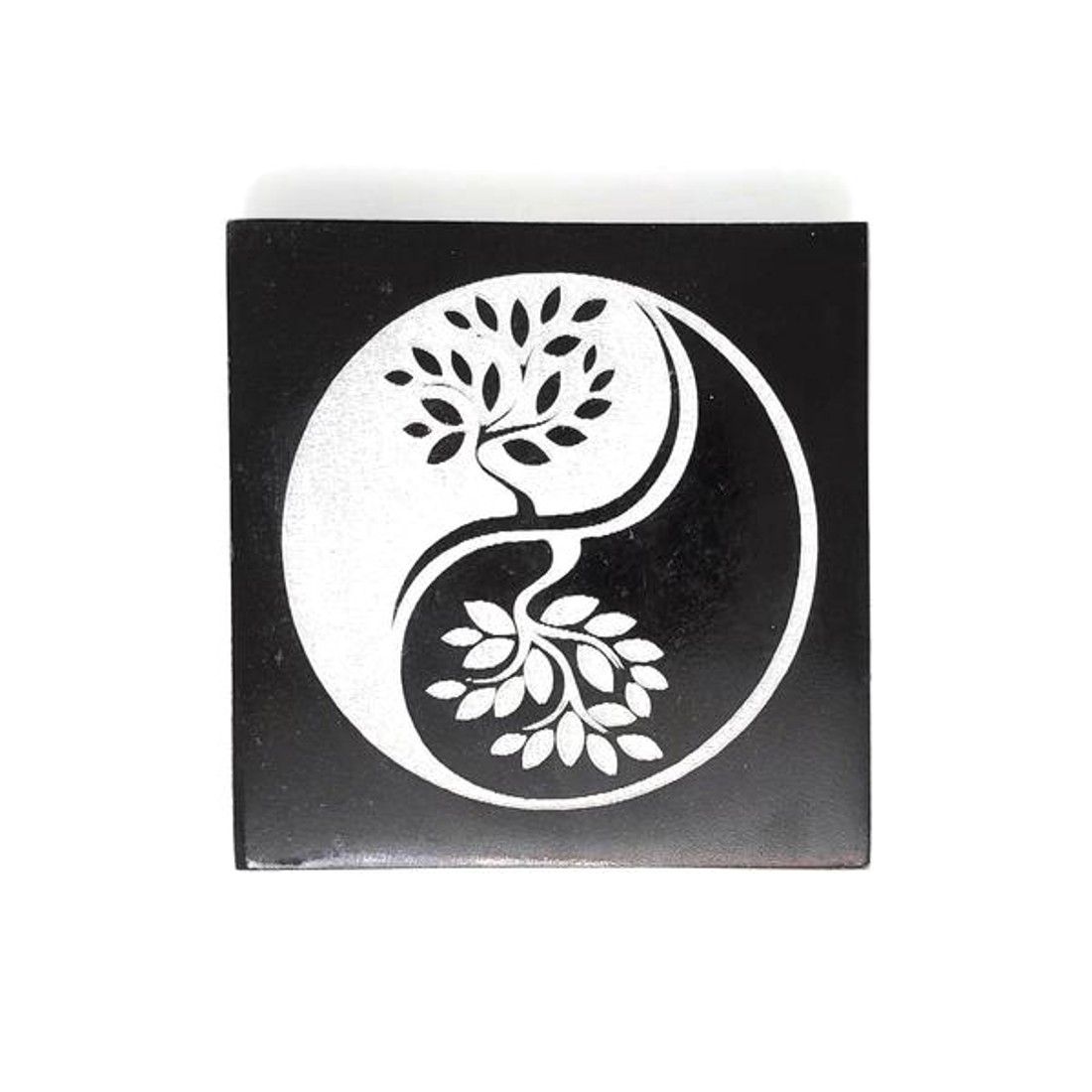 Szelenit négyzet yin yang életfa fekete 7-8cm - kellékek & szerszámok - ásvány alapanyag - szelenit korong - Meska.hu Szelenit négyzet yin yang életfa fekete 7-8cm - kellékek & szerszámok - ásvány alapanyag - szelenit korong - Meska.hu