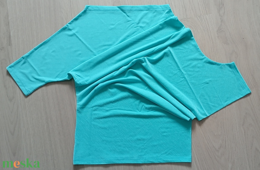 Aszimmetrikus póló  - ruha & divat - női ruha - póló, felső - Meska.hu