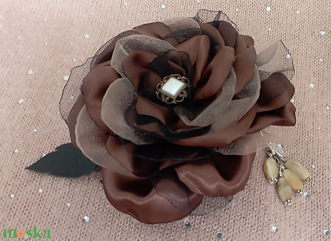 Barna rózsás érmetárca - táska & tok - pénztárca & más tok - aprópénztartó - Meska.hu