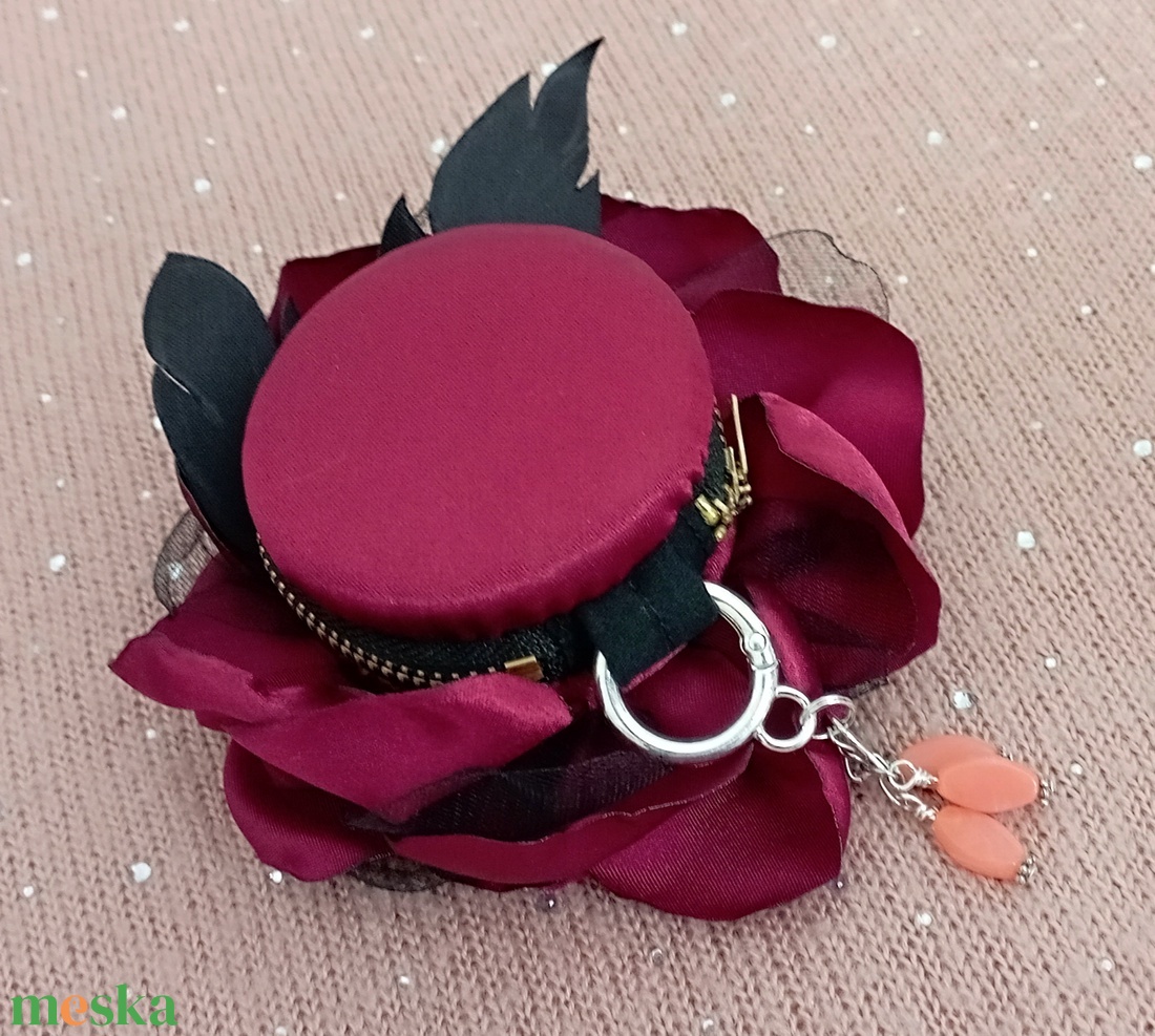 Bordó rózsás érmetárca - táska & tok - pénztárca & más tok - aprópénztartó - Meska.hu