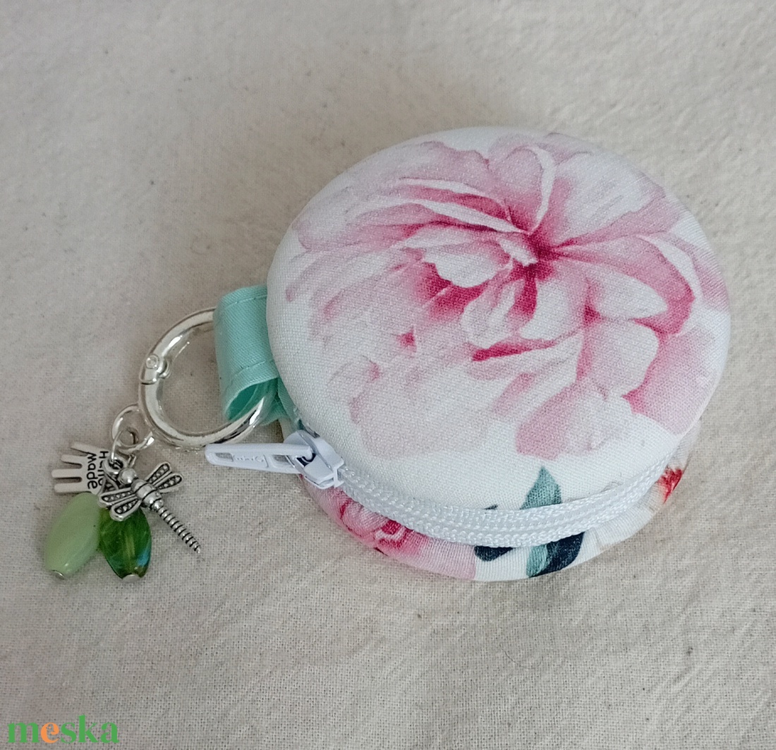 Tavaszi virágos érmetárca - táska & tok - pénztárca & más tok - aprópénztartó - Meska.hu