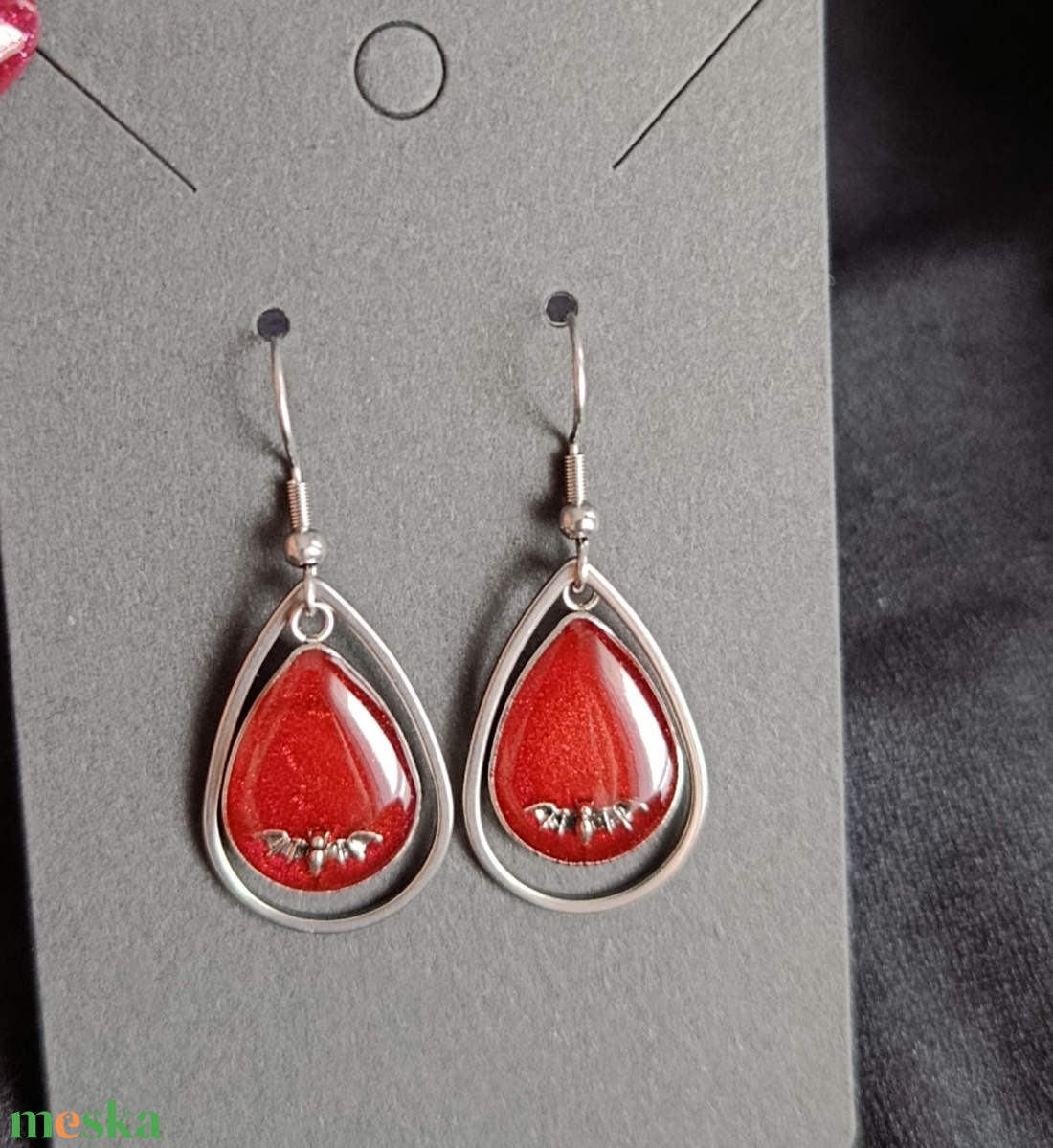 Denevéres csepp alakú fülbevaló - ékszer - fülbevaló - lógó csepp fülbevaló - Meska.hu