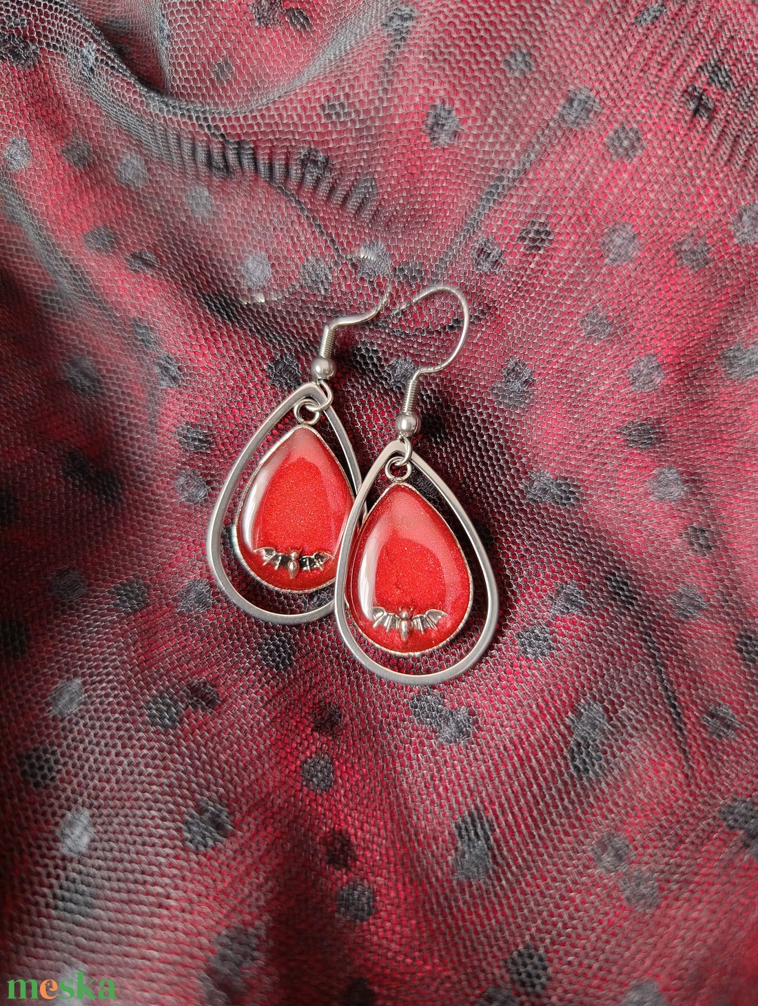 Denevéres csepp alakú fülbevaló - ékszer - fülbevaló - lógó csepp fülbevaló - Meska.hu