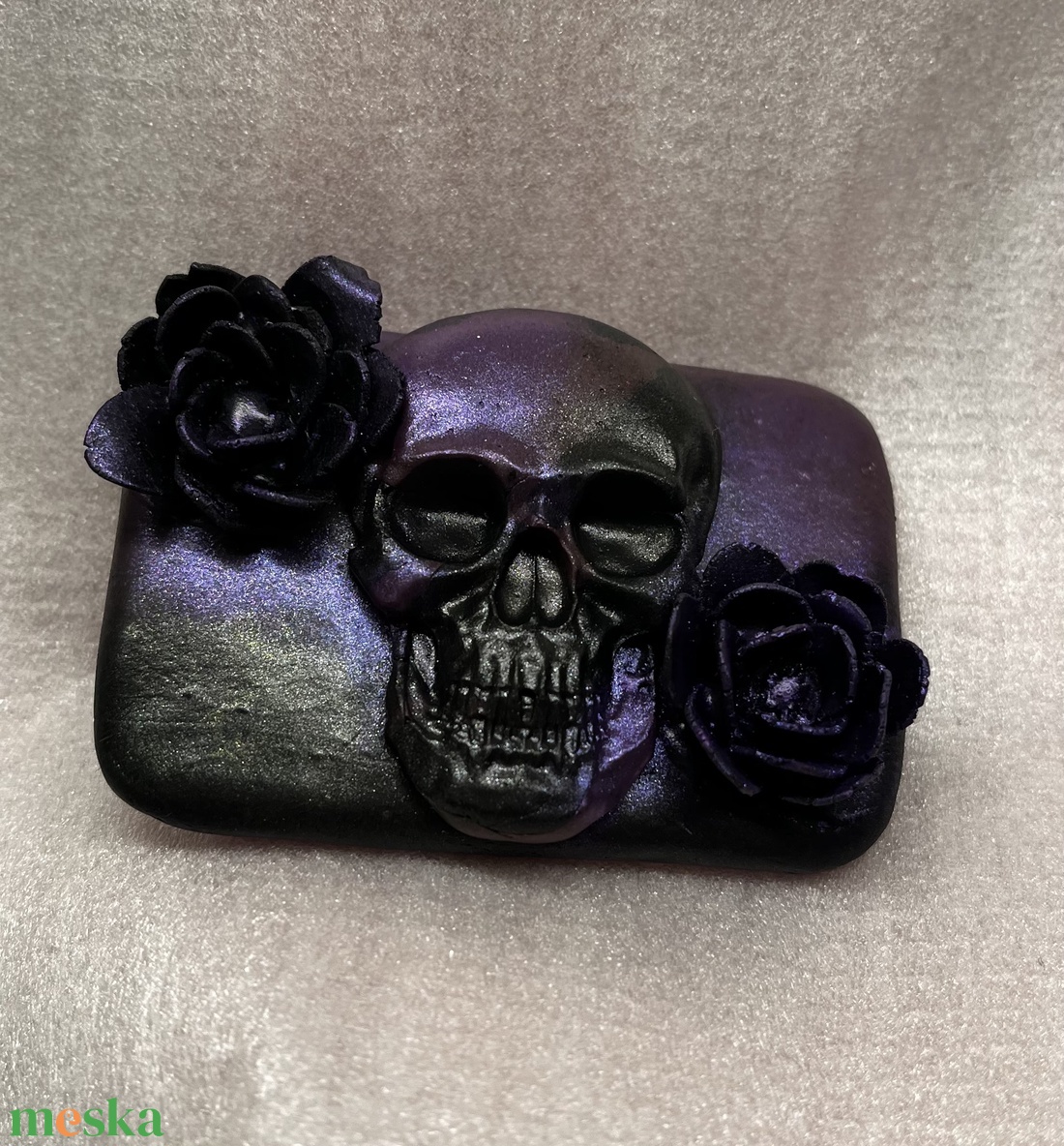 Góth kitűző - ékszer - kitűző és bross - Meska.hu