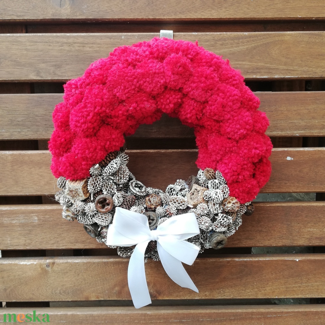 Adventi piros pompon koszorú - bordó, barna - karácsony - adventi díszek - adventi ajtódísz - Meska.hu