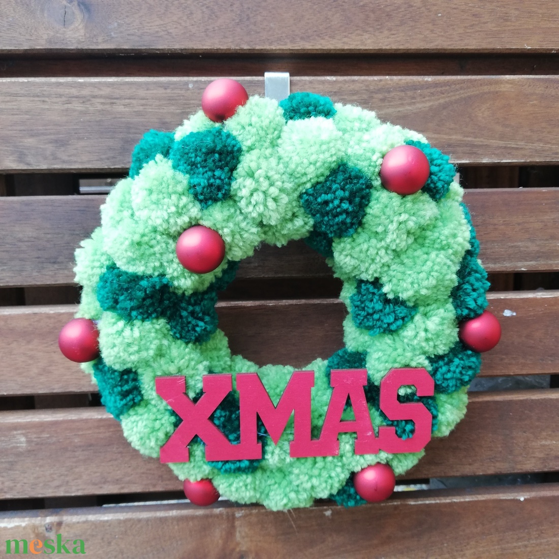 XMAS pompon koszorú - zöld, bordó - karácsony - adventi díszek - adventi ajtódísz - Meska.hu XMAS pompon koszorú - zöld, bordó - karácsony - adventi díszek - adventi ajtódísz - Meska.hu