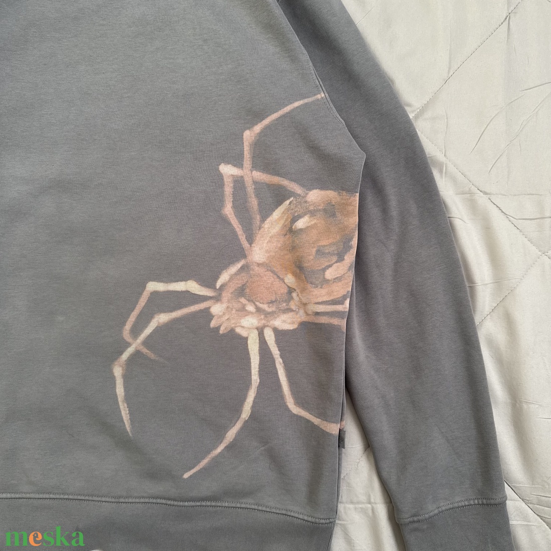 bleached/fehérített pók mintás egyedileg készült custom pulcsi - diy (csináld magad) - szolgáltatás - Meska.hu