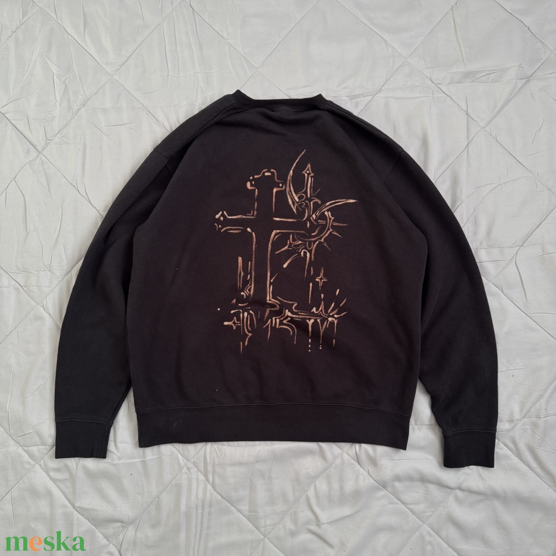 Bleached/Fehéritett cybergilism kereszt mintás fekete pulcsi  - diy (csináld magad) - szabásminta, útmutató - szabásminta - Meska.hu