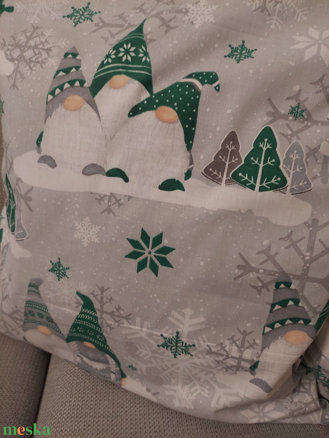 Zöld manós párnahuzat - otthon & életmód - lakástextil - párna & párnahuzat - díszpárnahuzat - Meska.hu