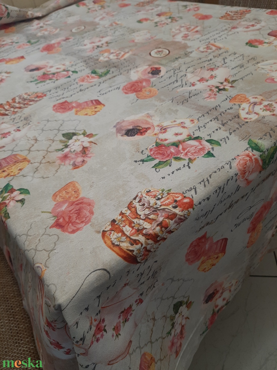 Sütis asztalterítő  - otthon & életmód - konyhafelszerelés, tálalás - tálalás - terítő - Meska.hu