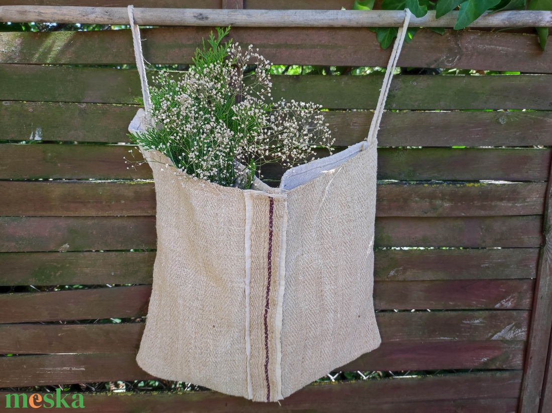 Primitív stílusú zsákvászon fali dekor zseb  - otthon & életmód - dekoráció - ajtó- és ablak dekoráció - ajtódísz & kopogtató - Meska.hu