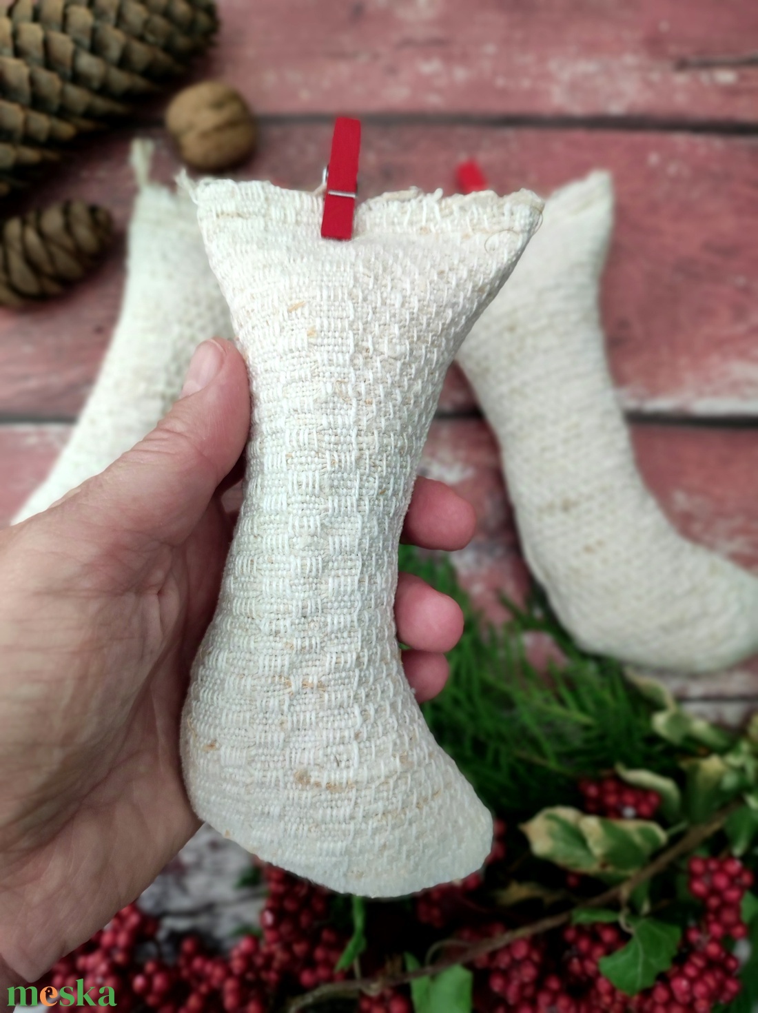 Fehér mikulás zokni füzér - karácsony - karácsonyi lakásdekoráció - karácsonyi girland, boa - Meska.hu