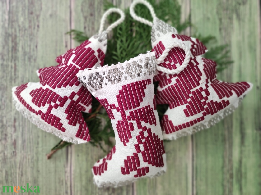 Vintage bordó karácsonyfadíszek - karácsony - karácsonyi lakásdekoráció - karácsonyfadíszek - Meska.hu