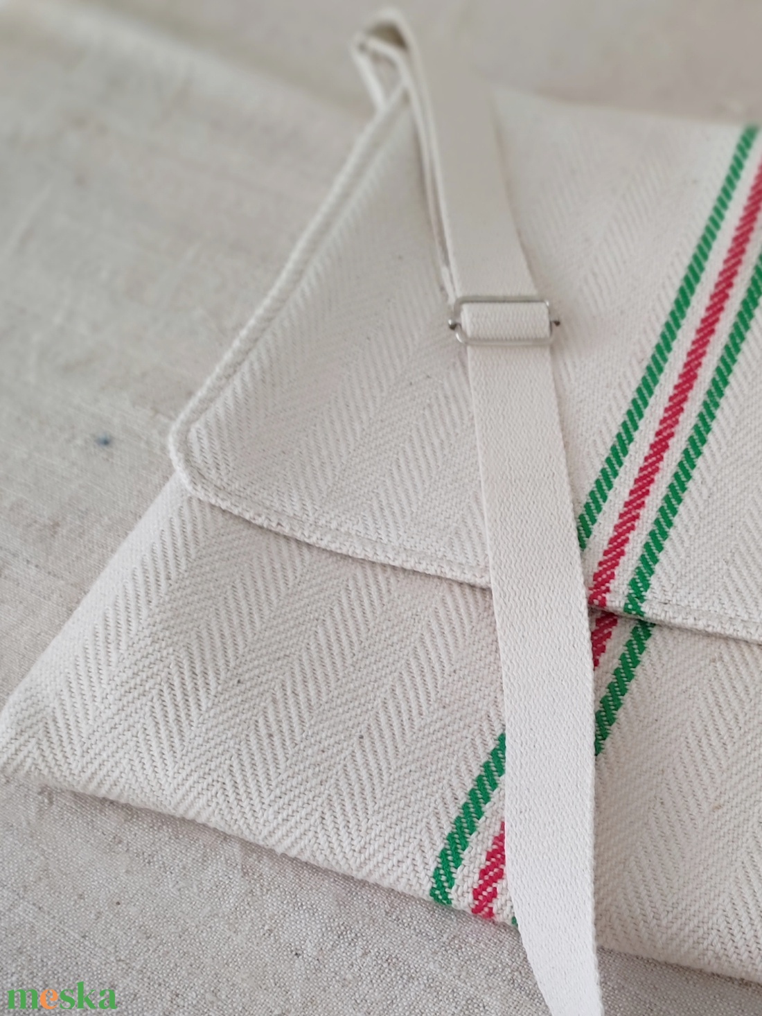 Természetes vászon tarisznya - magyaros hangulatú - táska & tok - kézitáska & válltáska - tarisznya - Meska.hu