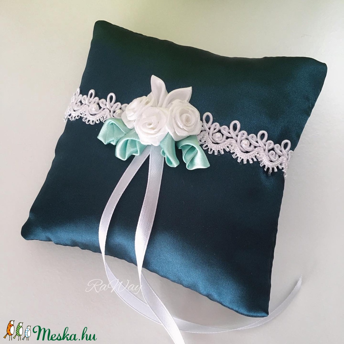 Gyűrűpárna Három rózsa - esküvő - kiegészítők - gyűrűtartó & gyűrűpárna - Meska.hu