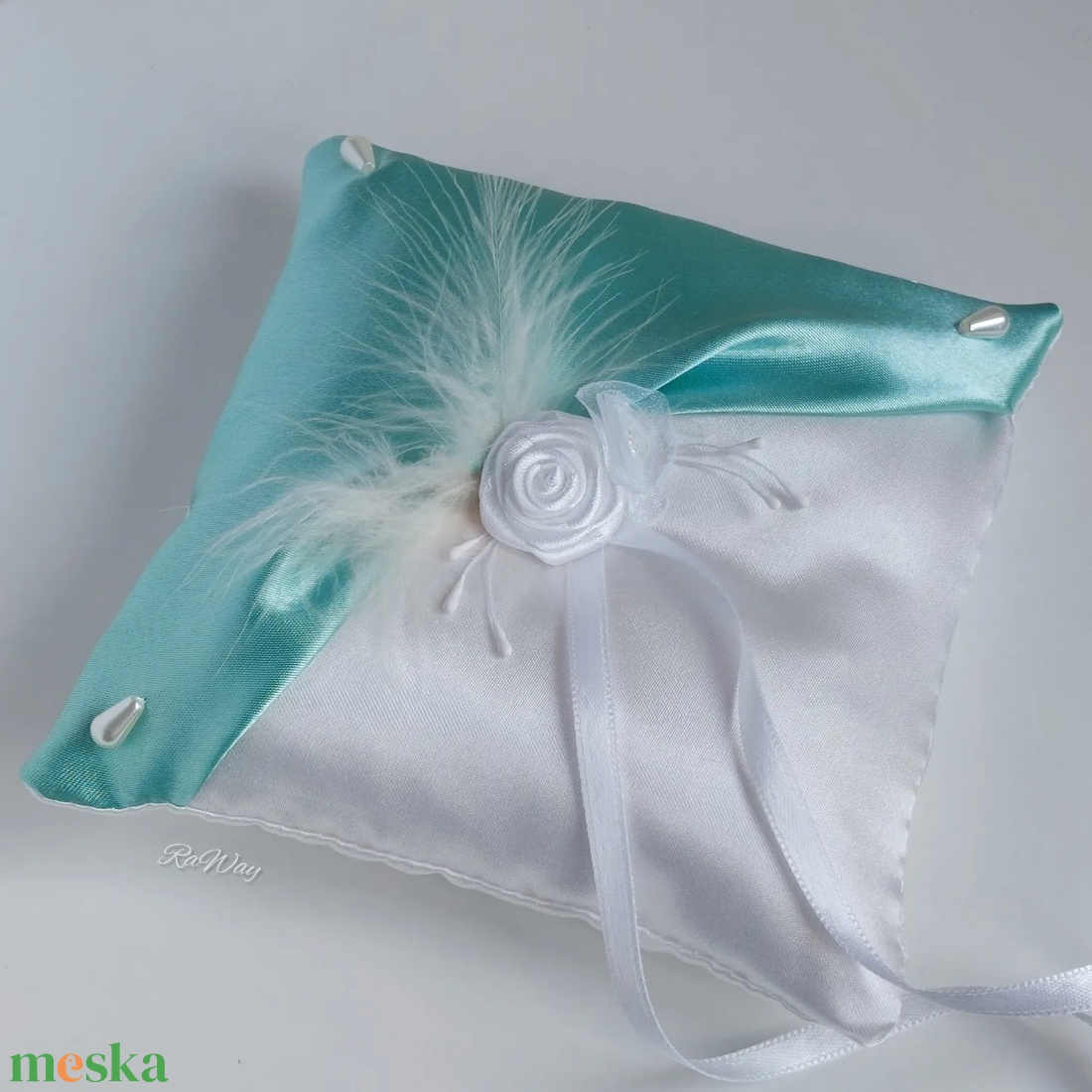 Gyűrűpárna Pihe - esküvő - kiegészítők - gyűrűtartó & gyűrűpárna - Meska.hu