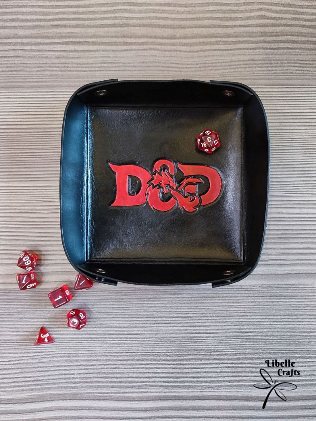 Dungeons and Dragons kockadobó tálca (teljes szimbólum) - játék & sport - táblajáték és kártyajáték - társasjátékok - dobókocka - Meska.hu