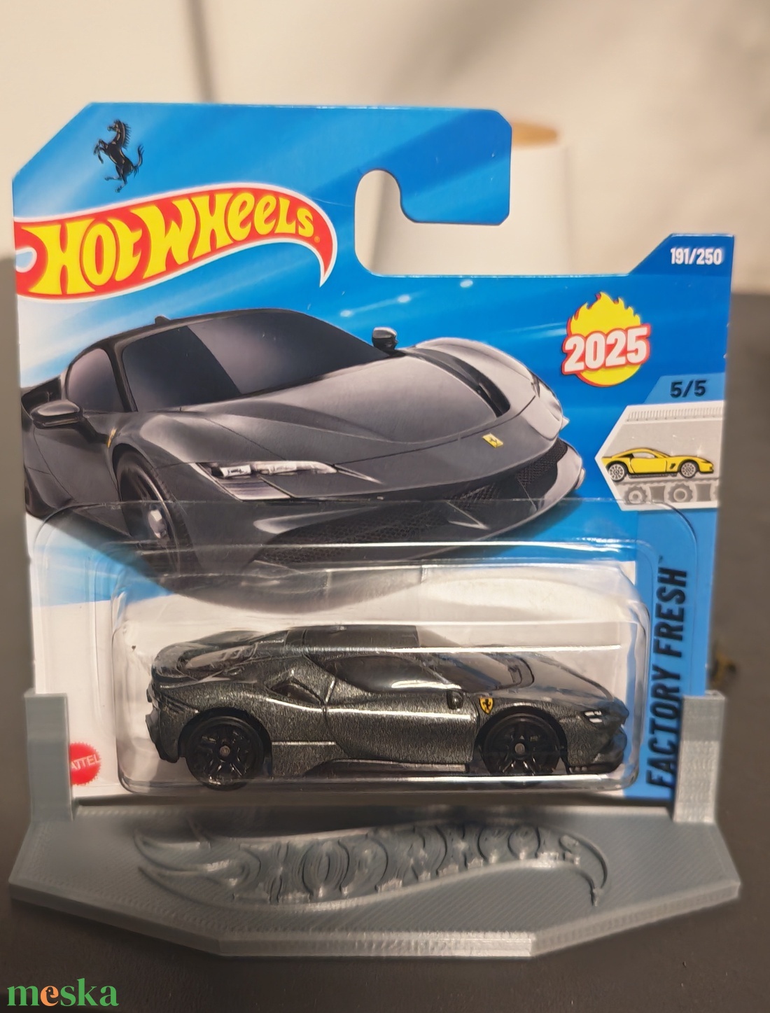 Hot Wheels bliszter tartó / display � 3D nyomtatott állvány bontatlan autókhoz - otthon & életmód - dekoráció - asztal és polc dekoráció - asztaldísz - Meska.hu