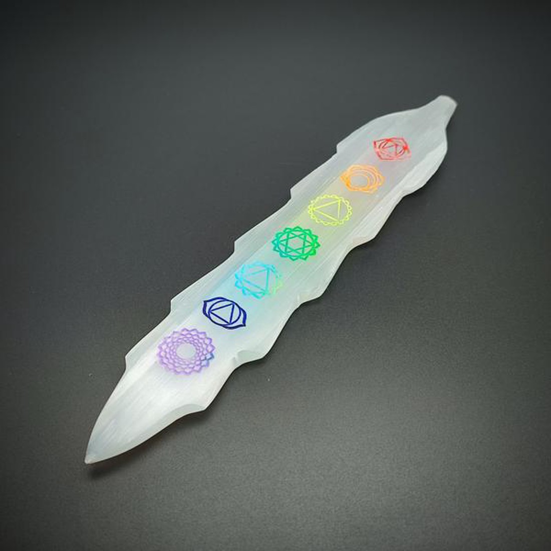 Szelenit toll chakra 20cm - kellékek & szerszámok - ásvány alapanyag - szelenit korong - Meska.hu Szelenit toll chakra 20cm - kellékek & szerszámok - ásvány alapanyag - szelenit korong - Meska.hu