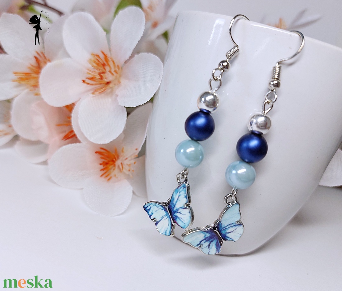 Tűzzománc pillangós fülbevaló világos és sötétkék swarovski gyönggyel - ékszer - fülbevaló - lógó fülbevaló - Meska.hu