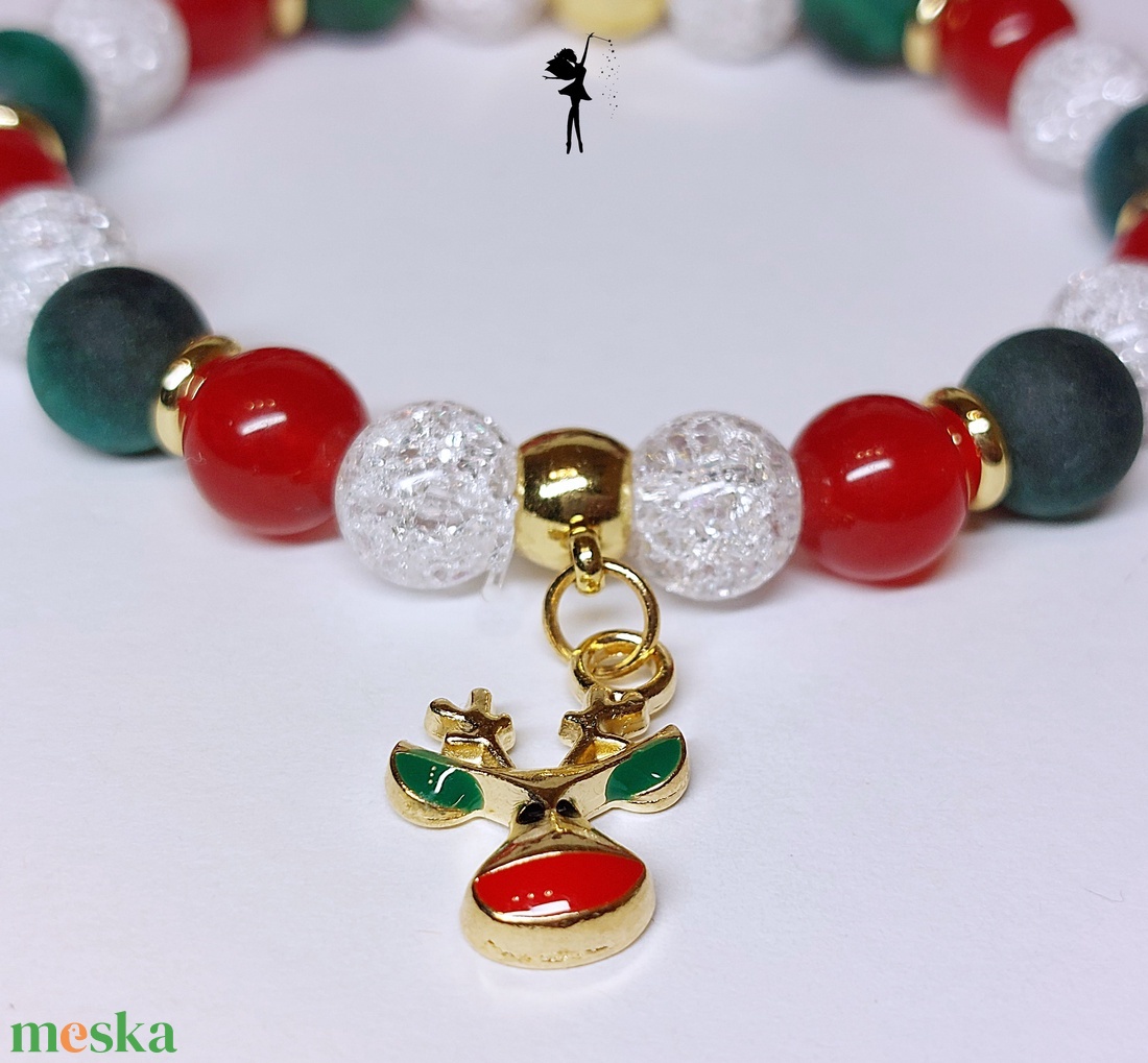 Rénszarvas medálos ásványkarkötő ünnepi köntösben - ékszer - karkötő - karkötő medállal - Meska.hu