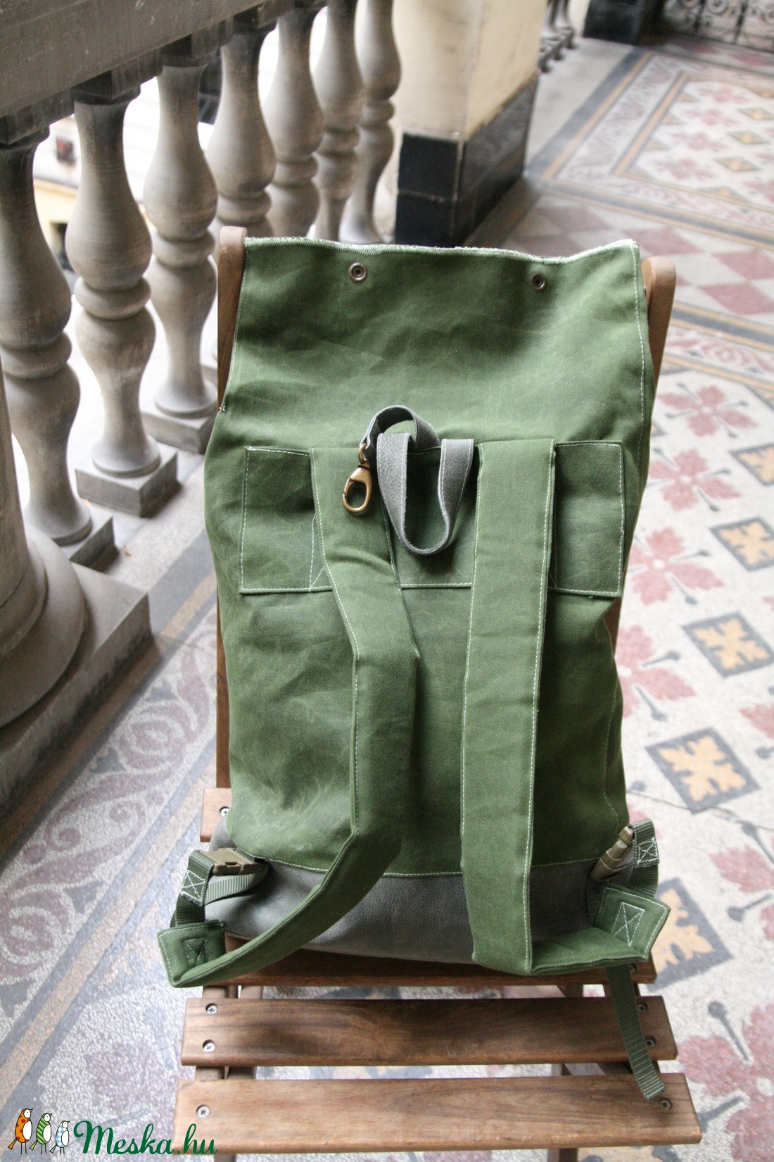 Zöld  viaszolt vászon és szürke bőr  hátizsák -  - Meska.hu