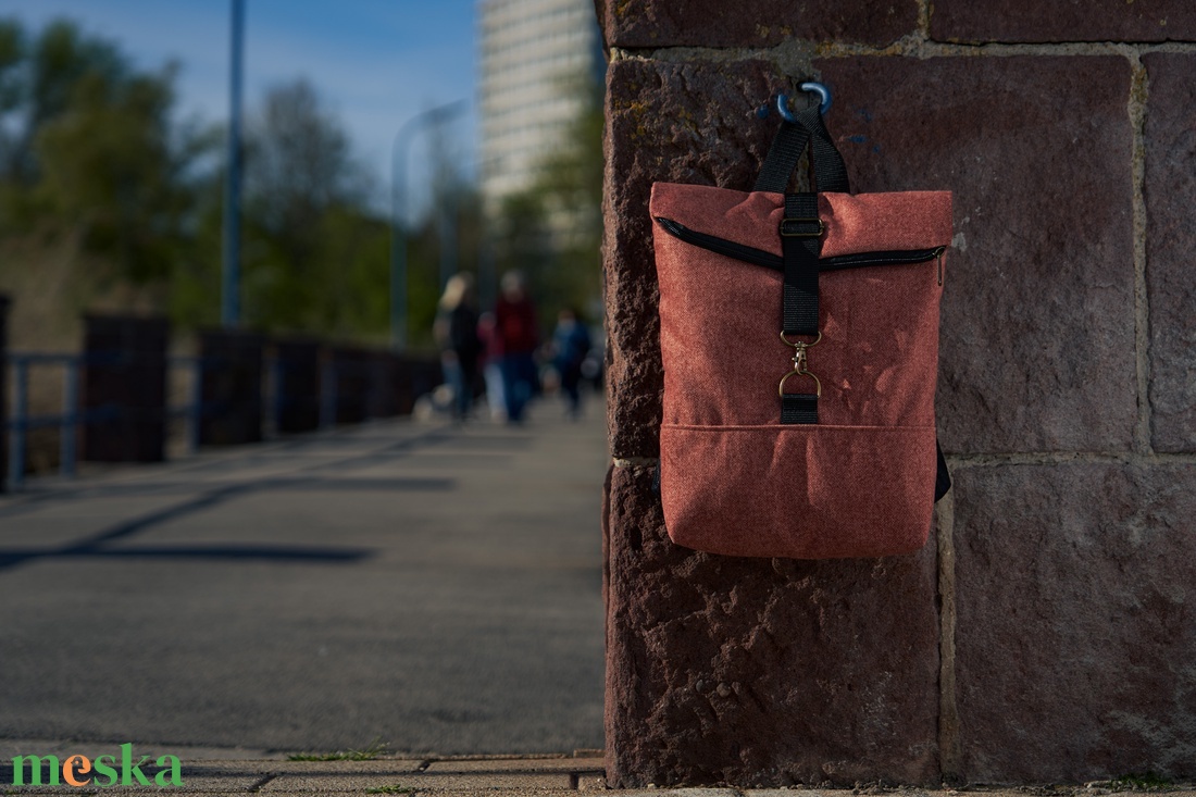 RE'A dizájn Brick rolltop hátizsák  kisebb S méret - táska & tok - hátizsák - roll top hátizsák - Meska.hu