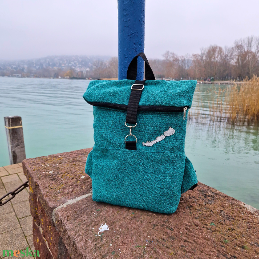 RE'A dizájn Türkiz Balaton rolltop hátizsák M méret - táska & tok - hátizsák - roll top hátizsák - Meska.hu RE'A dizájn Türkiz Balaton rolltop hátizsák M méret - táska & tok - hátizsák - roll top hátizsák - Meska.hu