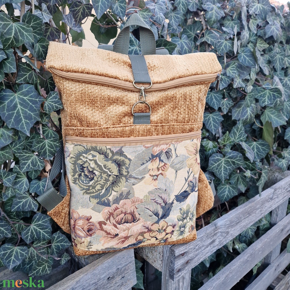 RE'A dizájn Baroque Flowers 2. rolltop hátizsák - S/M közötti méret - táska & tok - hátizsák - roll top hátizsák - Meska.hu RE'A dizájn Baroque Flowers 2. rolltop hátizsák - S/M közötti méret - táska & tok - hátizsák - roll top hátizsák - Meska.hu