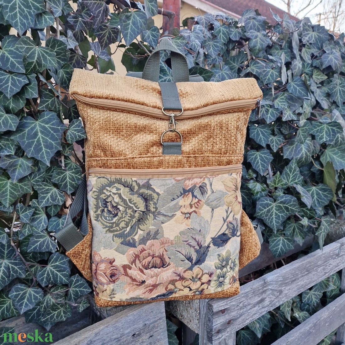 RE'A dizájn Baroque Flowers 2. rolltop hátizsák - S/M közötti méret - táska & tok - hátizsák - roll top hátizsák - Meska.hu RE'A dizájn Baroque Flowers 2. rolltop hátizsák - S/M közötti méret - táska & tok - hátizsák - roll top hátizsák - Meska.hu