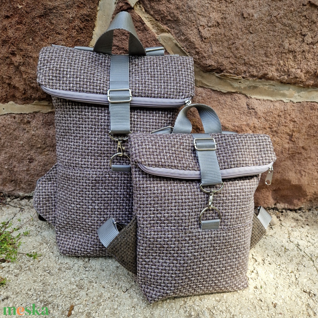 RE'A dizájn Gray Rubric anya-lánya rolltop szett (XS+S méretű hátizsák szettben) - táska & tok - táska szett - Meska.hu RE'A dizájn Gray Rubric anya-lánya rolltop szett (XS+S méretű hátizsák szettben) - táska & tok - táska szett - Meska.hu