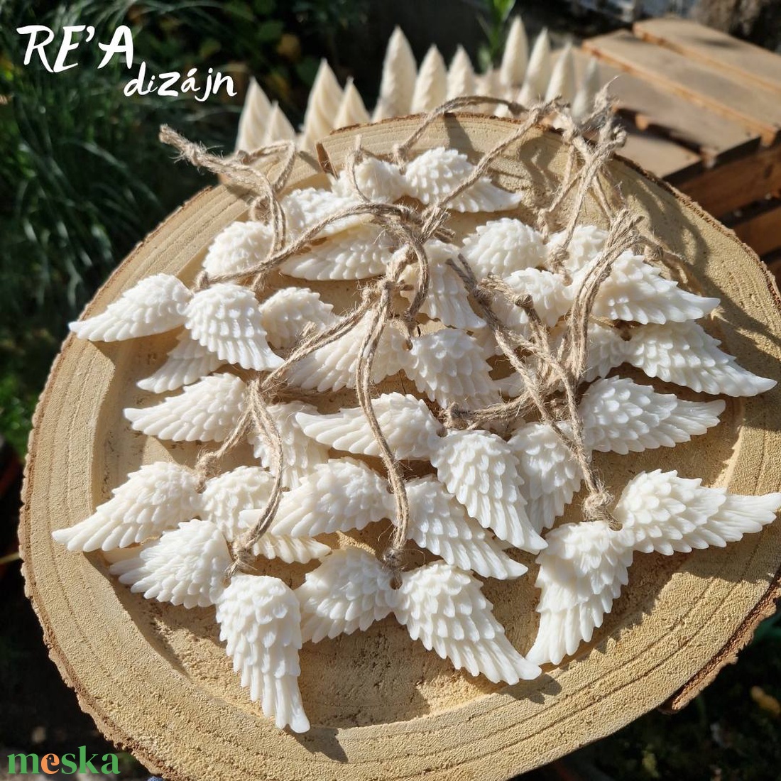 RE'A dizájn ünnepi angyalszárnydíszek viaszból - karácsony - karácsonyi lakásdekoráció - karácsonyi illatgyertya, mécses - Meska.hu