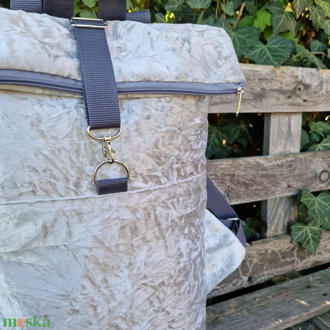 RE'A dizájn Silver Pearl - dark gray rolltop hátizsák  M/L közötti méret - táska & tok - hátizsák - roll top hátizsák - Meska.hu