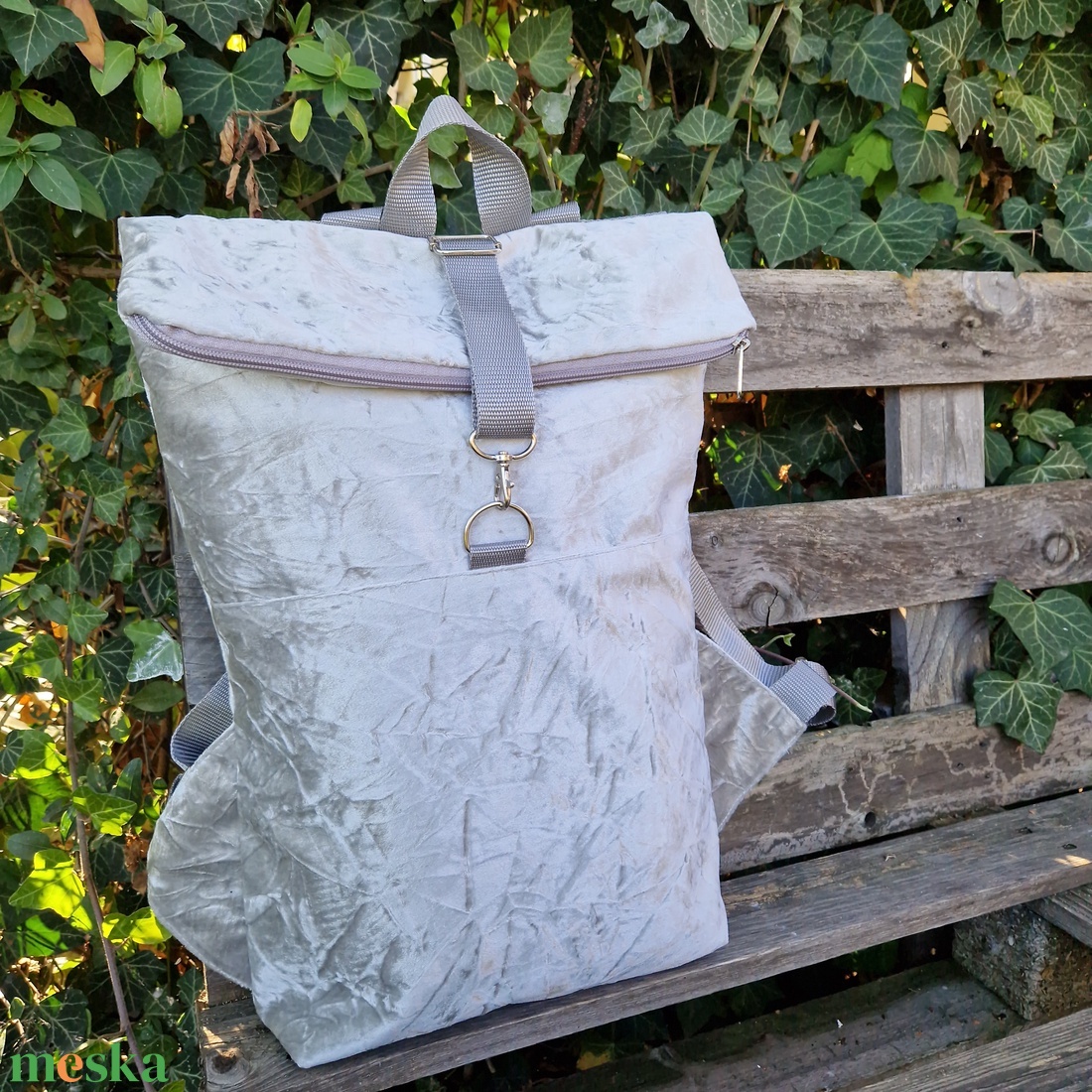 RE'A dizájn Silver Pearl - light gray rolltop hátizsák  M/L közötti méret - táska & tok - hátizsák - roll top hátizsák - Meska.hu